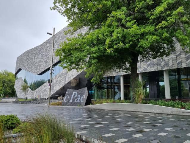 Hagley Park Hidden Gem Apartment Christchurch Exterior foto